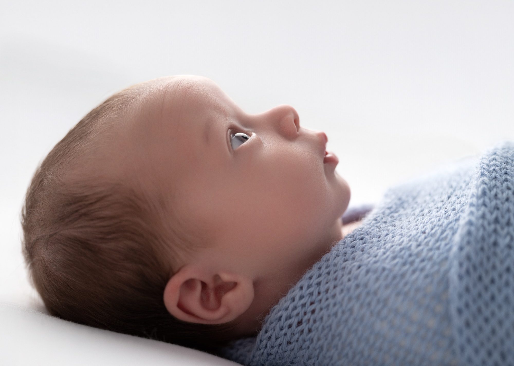 Profile-photo-awake-baby Newborn photography session in Ivinghoe Buckinghamshire